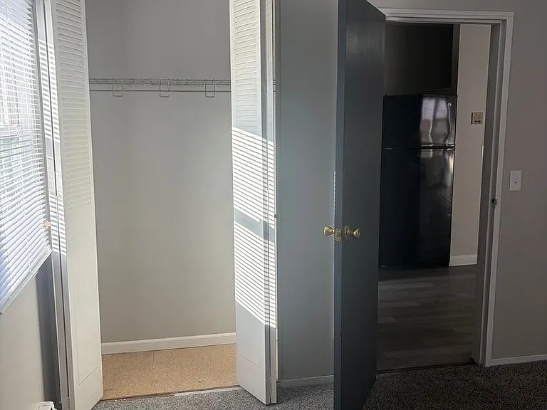 3320 Grand Ave S — Photo 1