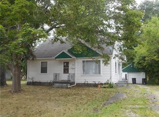 1382 Greenwood Ave, Akron, OH 44320