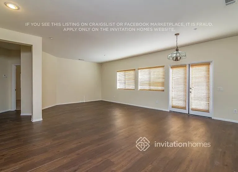 7833 Calle Del Rio St — Photo 14
