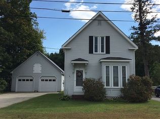 18 Bloomfield St, Skowhegan, ME 04976