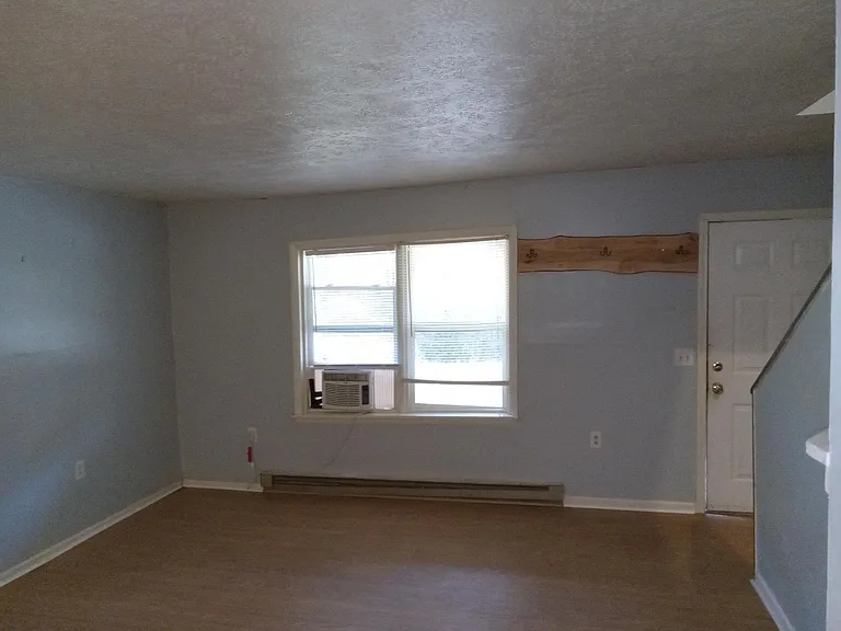 419 N Country Club Dr #D1 — Photo 8