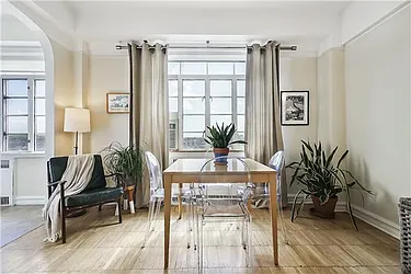 Sold by Avenue Sotheby's International Realty