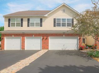 1970 W Crestview Cir, Romeoville, IL 60446