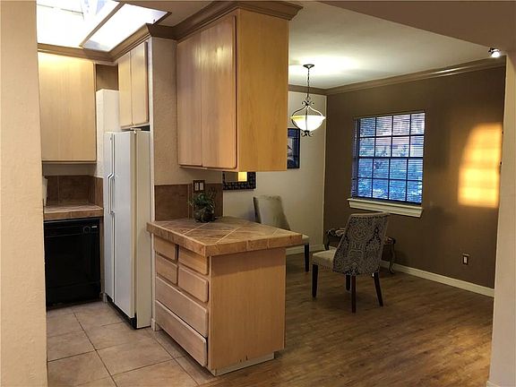 5th image of 425 Irondale Dr APT I
