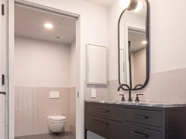 547 West 47th Street image 7 of 20