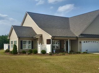 78 Glenfield Dr, Dunn, NC 28334