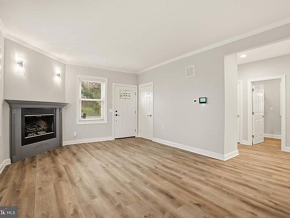 5th image of 6108 Shady Spring Ave