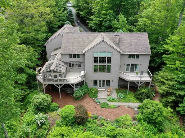 8 Turner Brae, Grantham, NH 03753