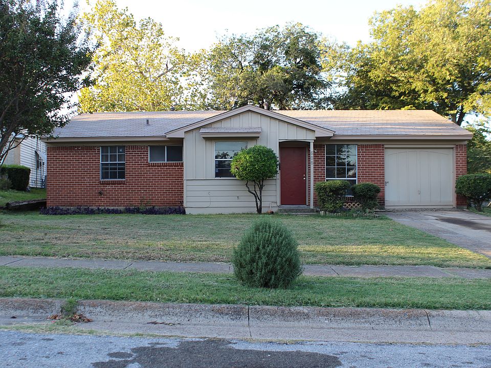 1st image of 606 Golden Meadows Ln #House