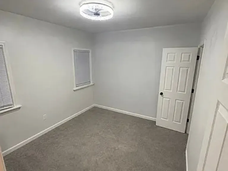 4063-4065 N Elmhurst Rd #4065 N ELMHURST ROAD — Photo 9