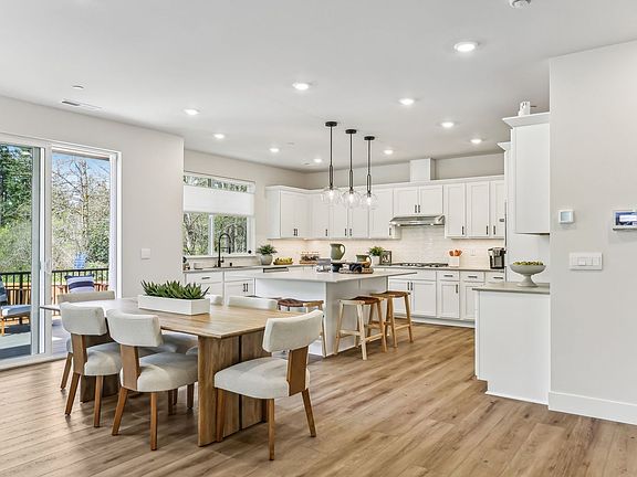 2nd image of 6520 213th Avenue Ct E