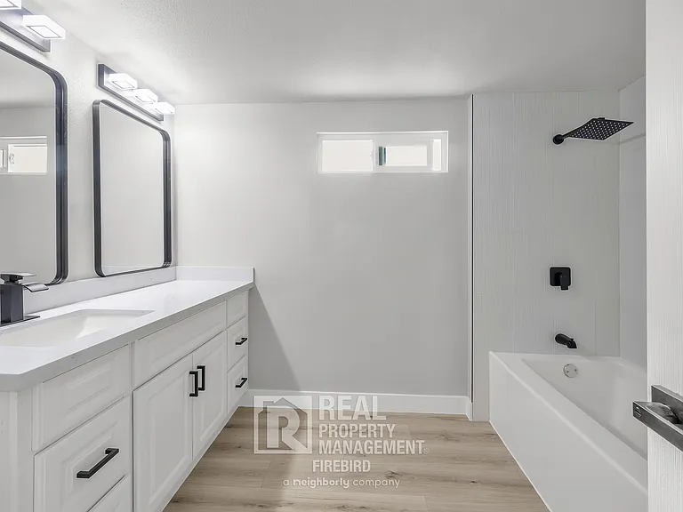 4112 S Grandview Ave — Photo 24