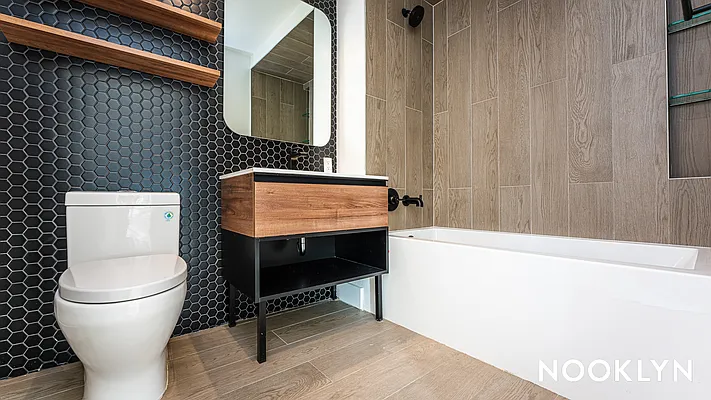 Rented by Nooklyn NYC LLC | media 127