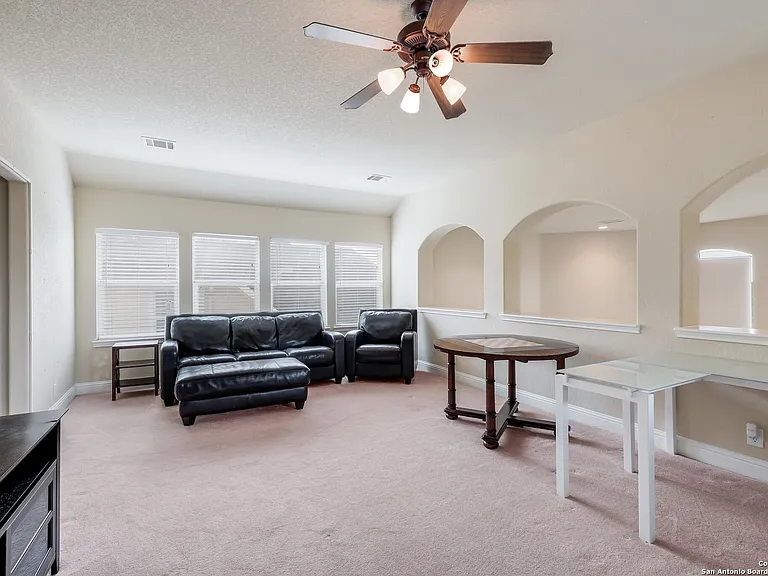 18211 Branson Fls — Photo 3