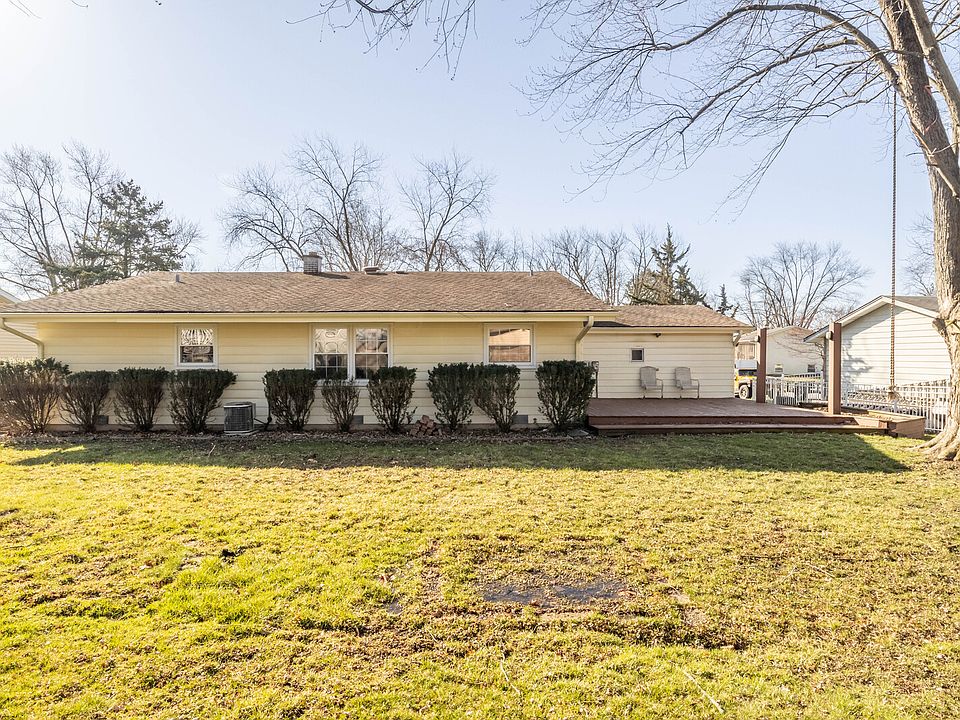 2nd image of 2920 Williams Dr
