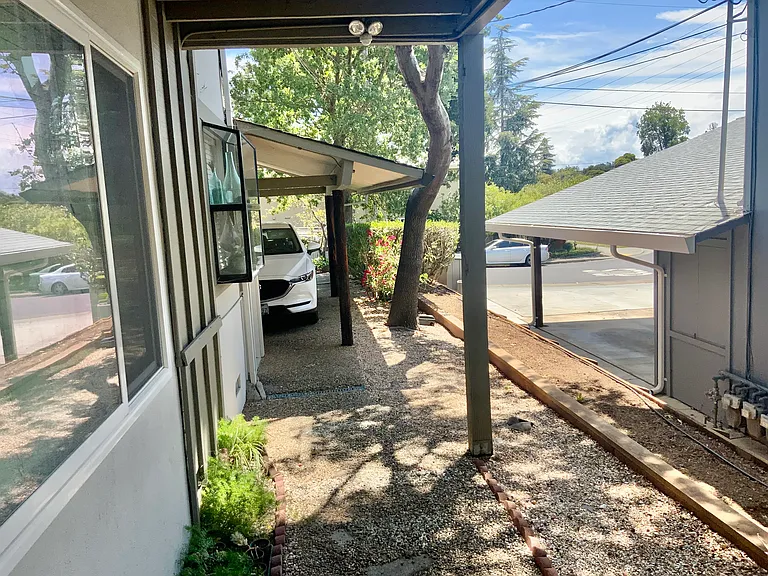 9 Jade Ct — Photo 14