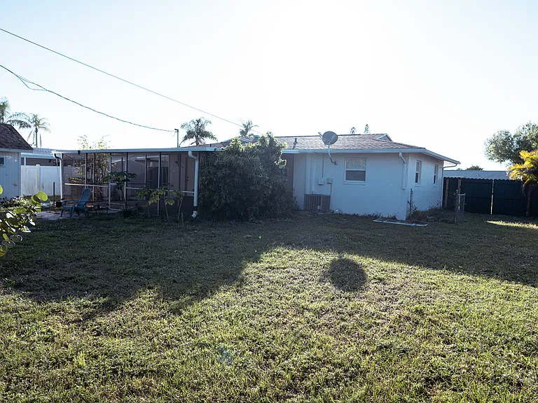 6671 Fiesta Way — Photo 11
