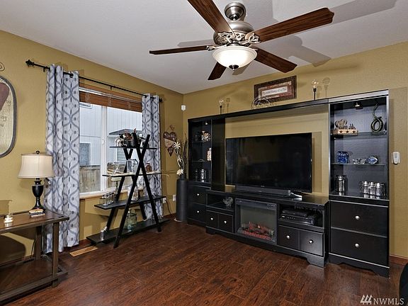 5th image of 19323 79th Avenue Ct E