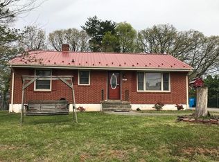 433 Frances Dr NW, Roanoke, VA 24017