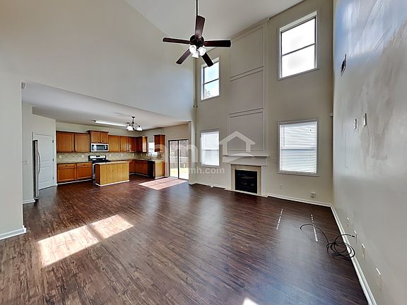 3rd image of 1702 Lancaster Creek Cir SW
