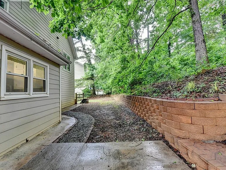 1181 Izod Ct — Photo 41