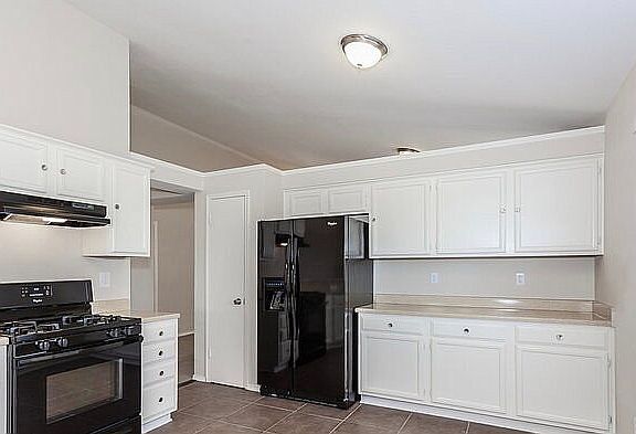 5th image of 2943 Chanute Dr
