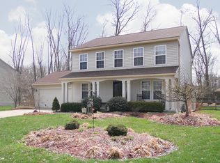 13 Woodlands Dr, Amelia, OH 45102