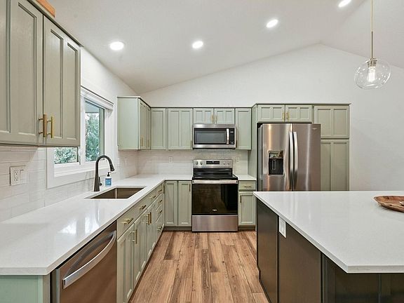 5th image of 3534 Riva Ridge Dr