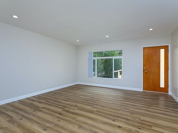 3rd image of 420 W Sierra Madre Blvd APT K