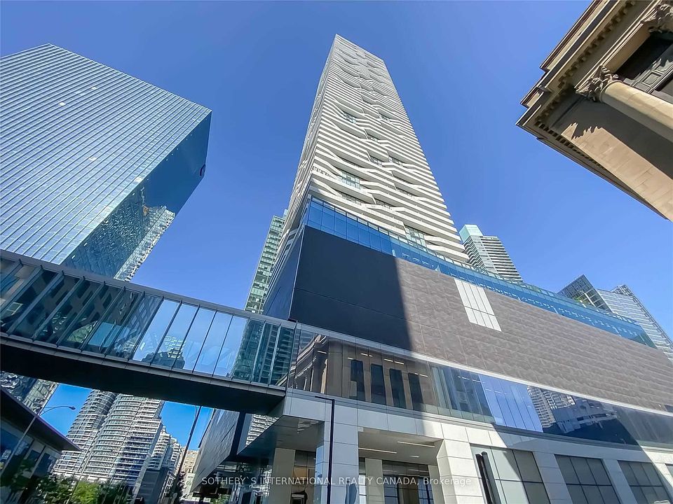 1st image of 100 Harbour St #4903