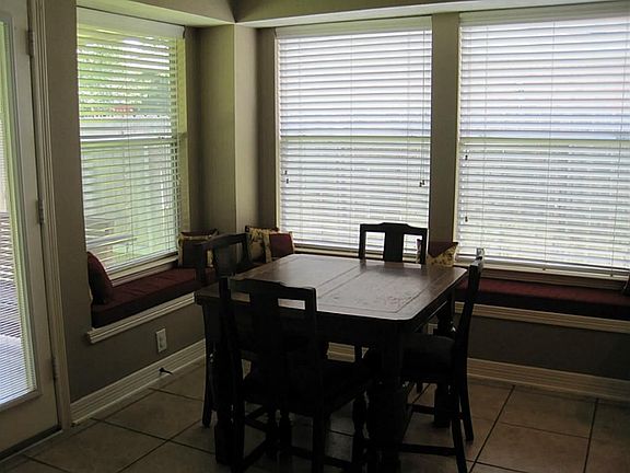 Breakfast room