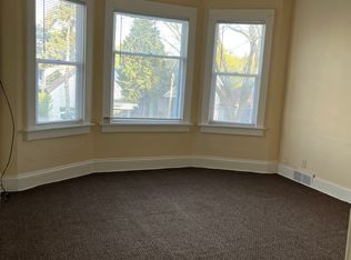 1926 S 20th St, Milwaukee, WI 53204