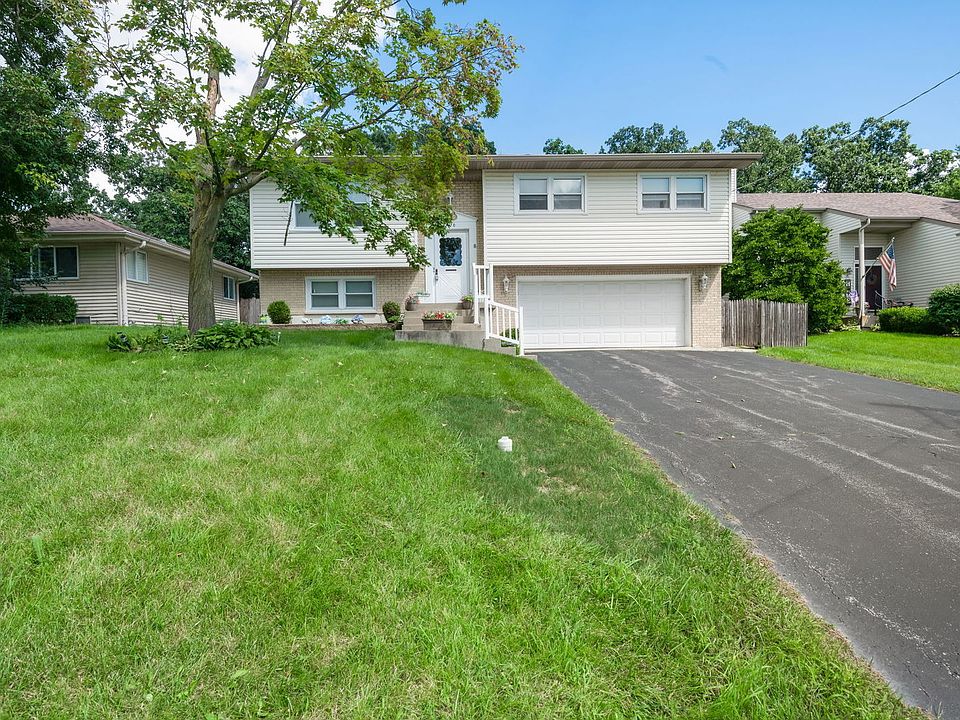 1st image of 706 Greenbriar Ln