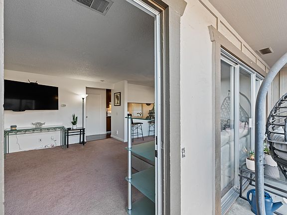 4th image of 2504 Bishop Ln