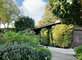 897 Southampton Dr, Palo Alto, CA 94303