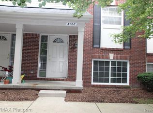 3128 Promenade Cir, Ann Arbor, MI 48108