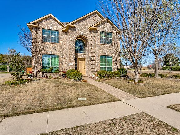 2nd image of 5204 Spicewood Dr