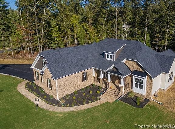 2nd image of 100 Edward Wyatt Dr