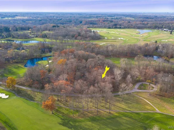 90 Muirfield Dr #22, East Aurora, NY 14052