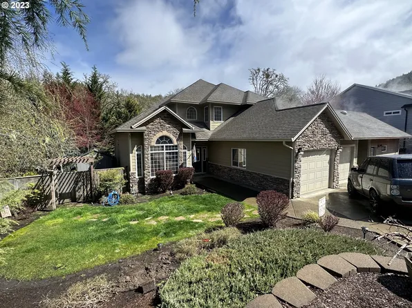 334 Winchester Creek Ave, Winchester, OR 97495