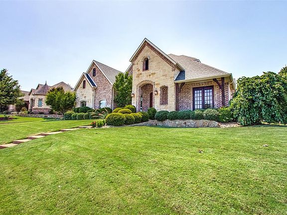 2nd image of 604 Lasalle Dr