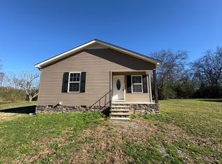 207 Johnson Ln, Tullahoma, TN 37388