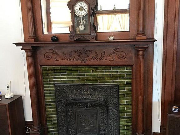5th image of 373 Church St