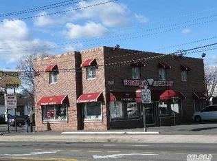 869 Old Country Rd, Westbury, NY 11590