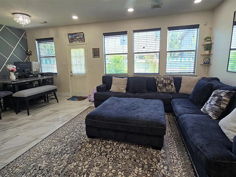 12415 Jasmine Brook Ln — Photo 3