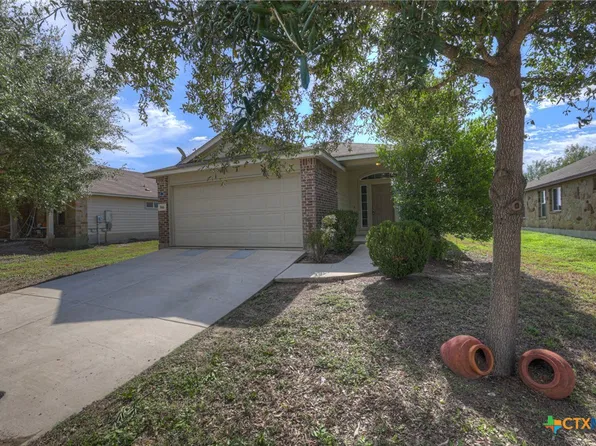 566 Briggs Dr, New Braunfels, TX 78130