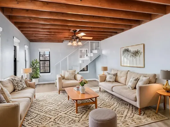 241 Sunday Cir, Fredericksburg, TX 78624