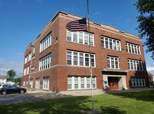 311 S Court St APT 200, Crown Point, IN 46307