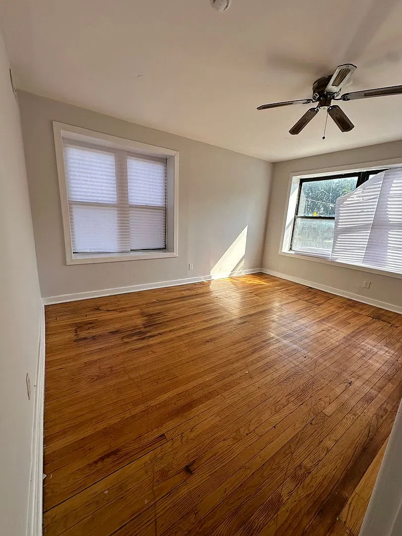 2 bed, $1,400 — Photo 4