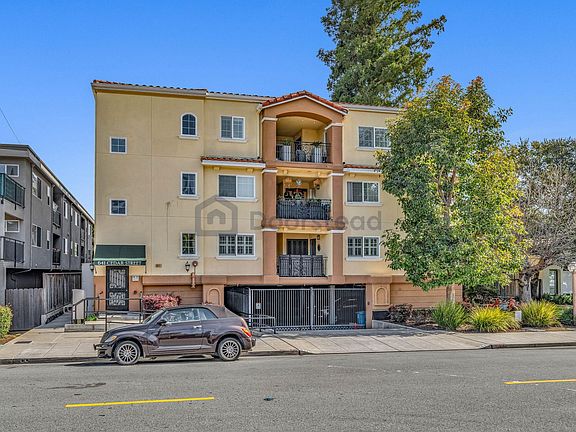 2nd image of 641 Cedar St Unit 203